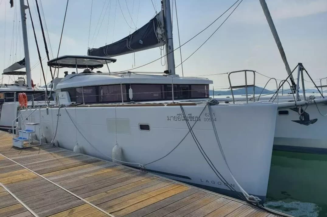 Yacht Image