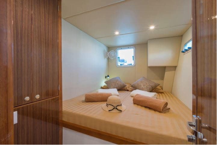 Yacht Image