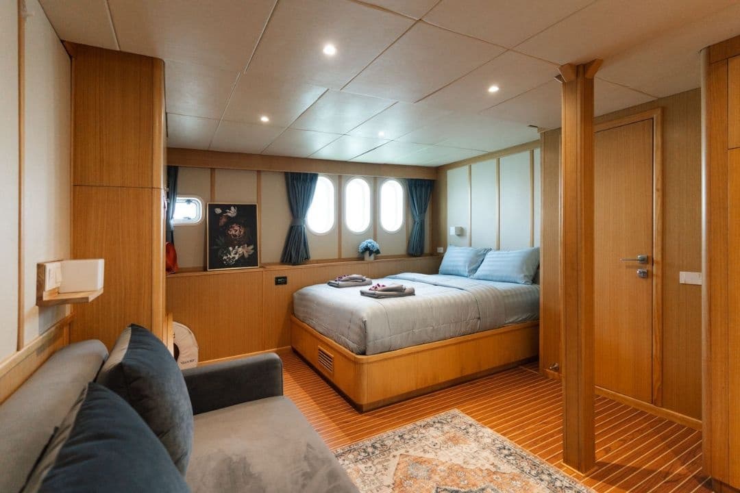 Yacht Image