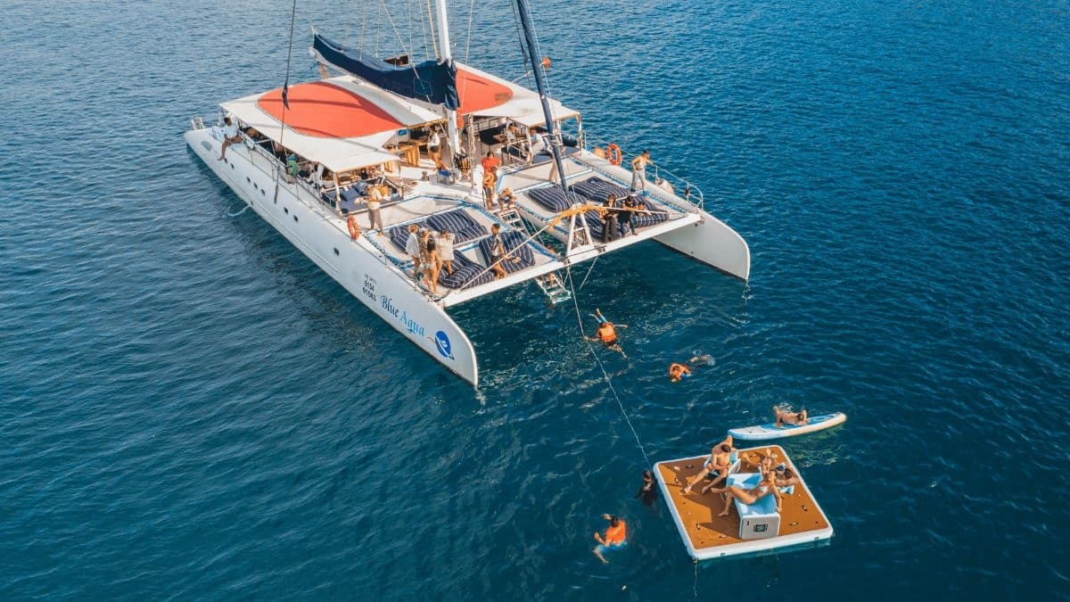 Yacht Image