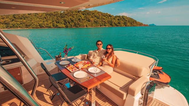 Yacht Image