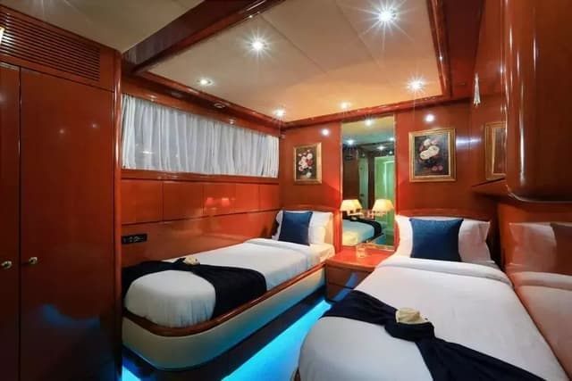 Yacht Image