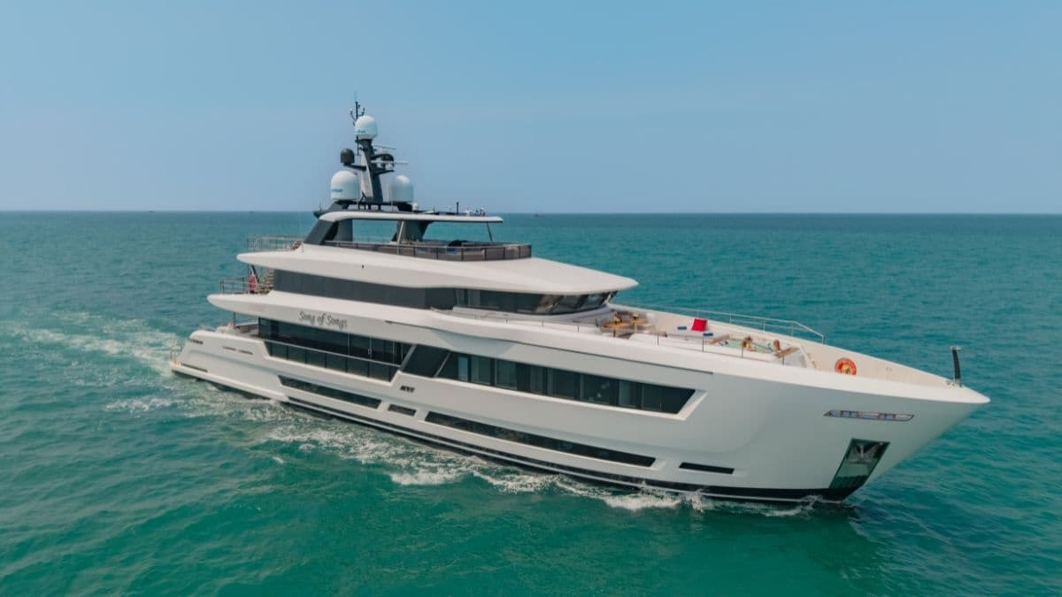 Yacht Image