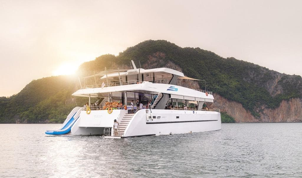 Yacht Image