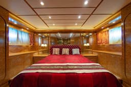 Yacht Image