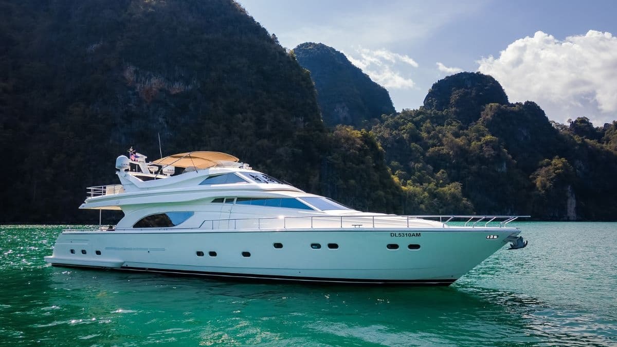 Yacht Image