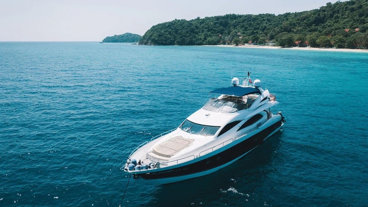 Yacht Image
