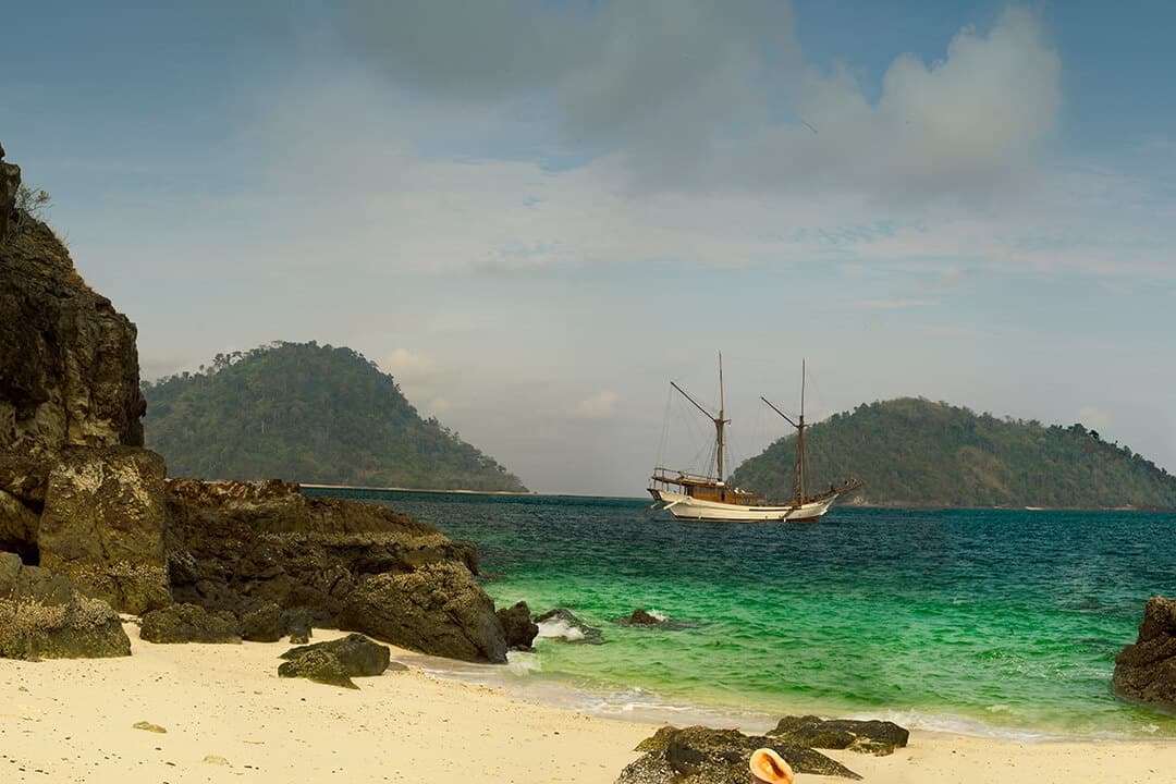 Yacht Image