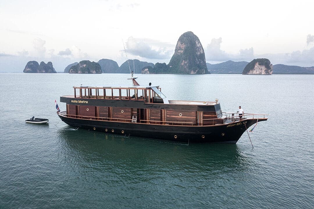 Yacht Image