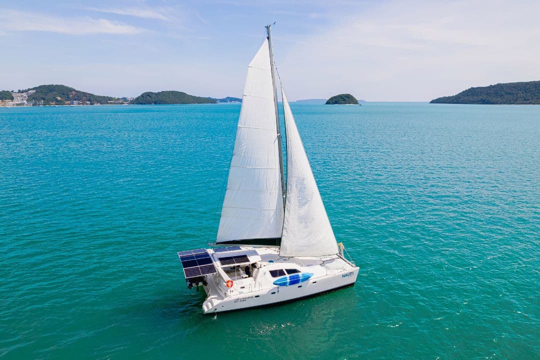 Combien ça coûte de louer un yacht depuis Phuket ? Un guide complet sur les prix de location de yacht